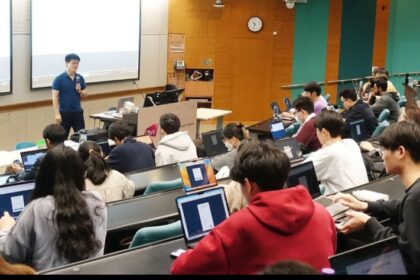 Finance Courses After 12th Commerce Without Maths